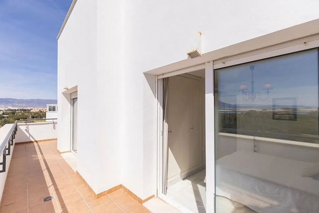 Rõdu - Penthouse with Pool in Playa Serena