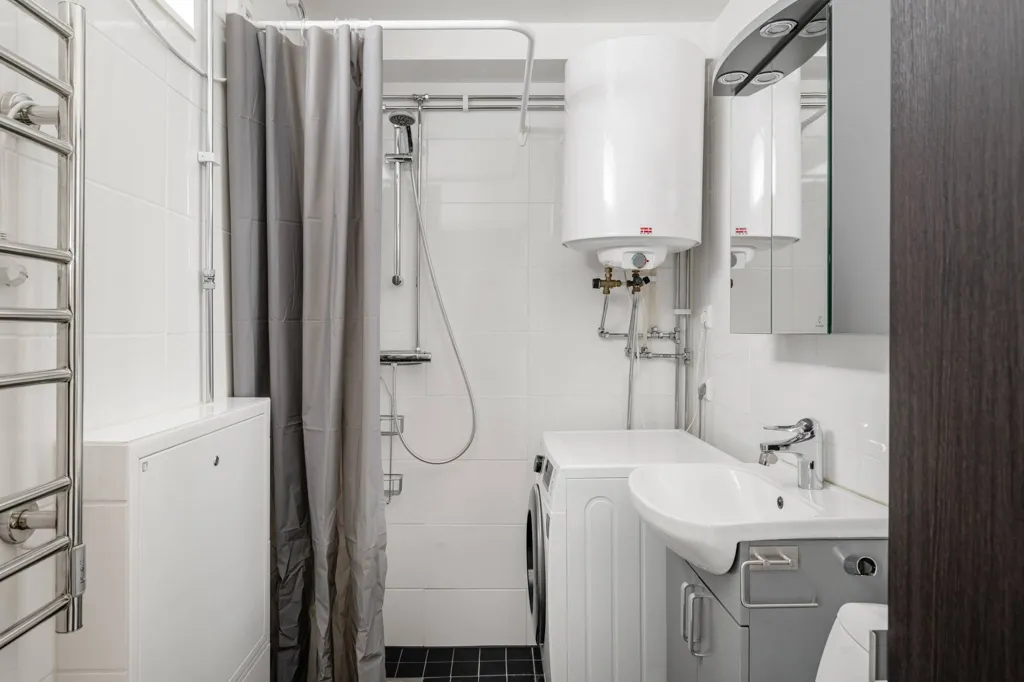 Salles de bain - Efficient Flat with Parking in Stockholm