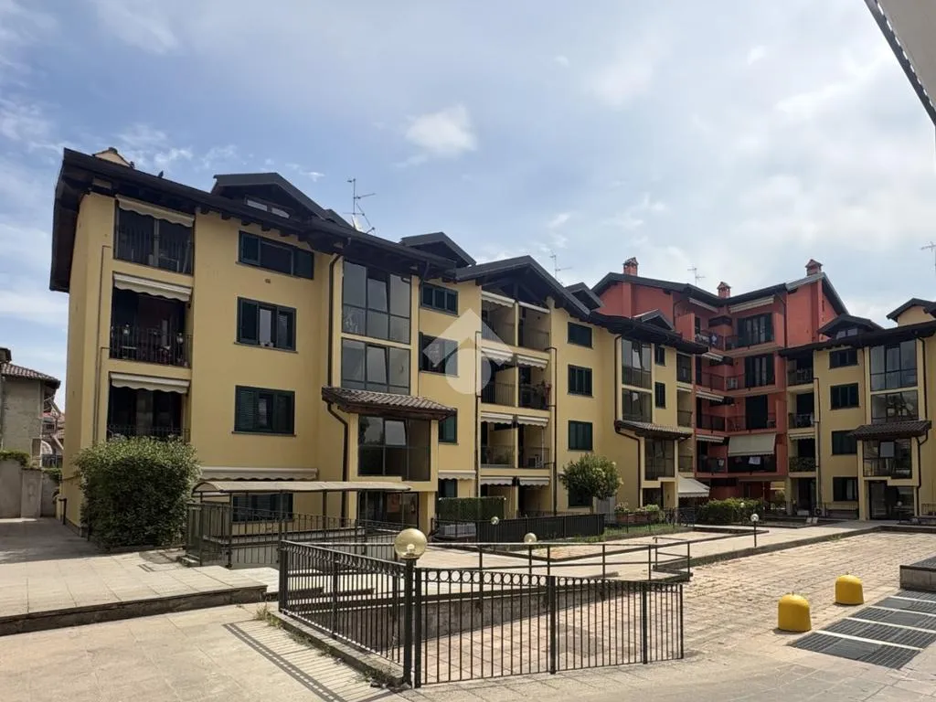 Extérieur - 3-Room Apartment with Loggia in Landriano
