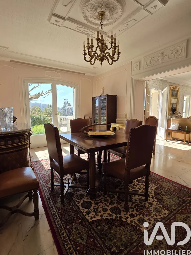 Salle à manger - Maison Haussmannienne avec Jardin à Marseille