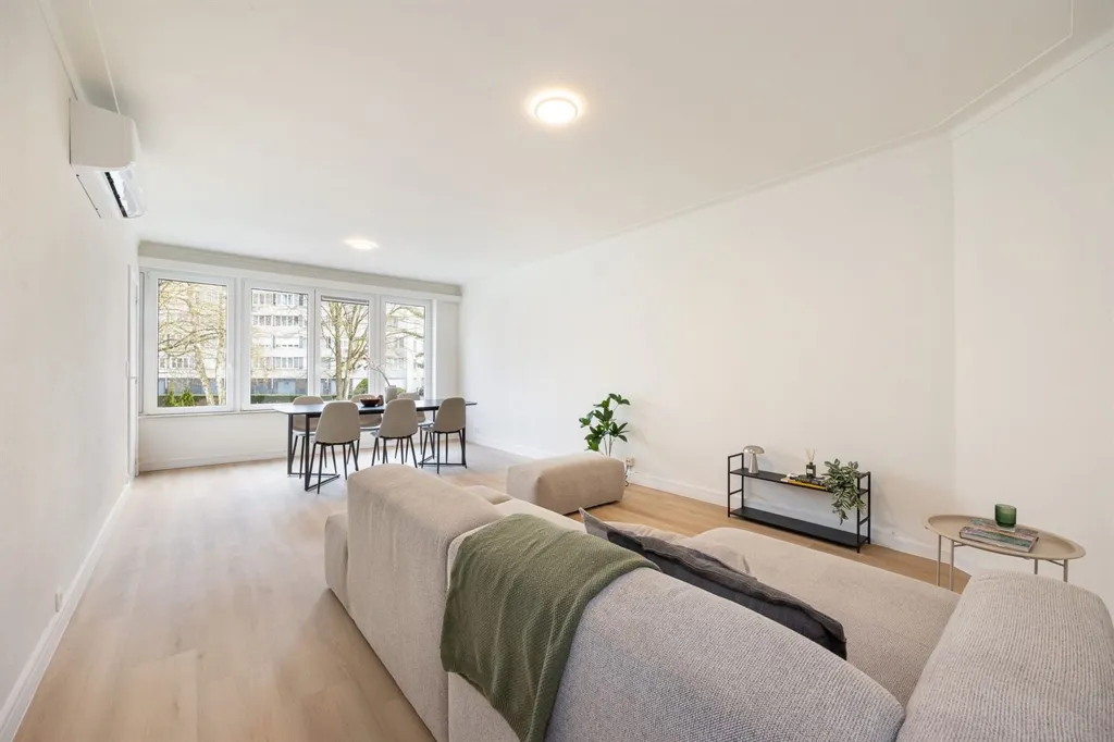 Elutuba - Renovated Garage with Garden Access in Rivierenhof