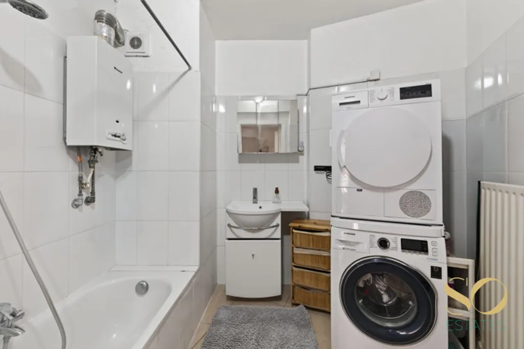 Salles de bain - Appartement avec Balcon à Laeken, Place Joseph-Benoit Willems
