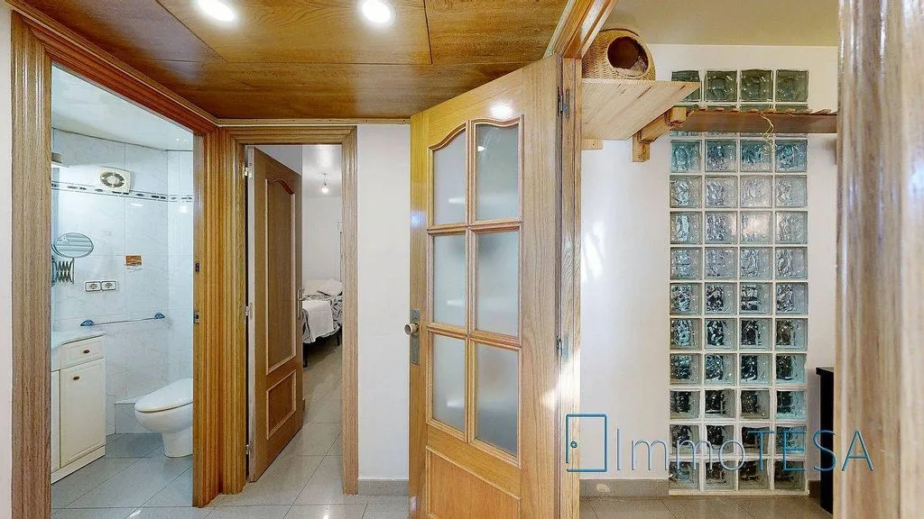 Salles de bain - Apartment with Balcony in Barberà del Vallès