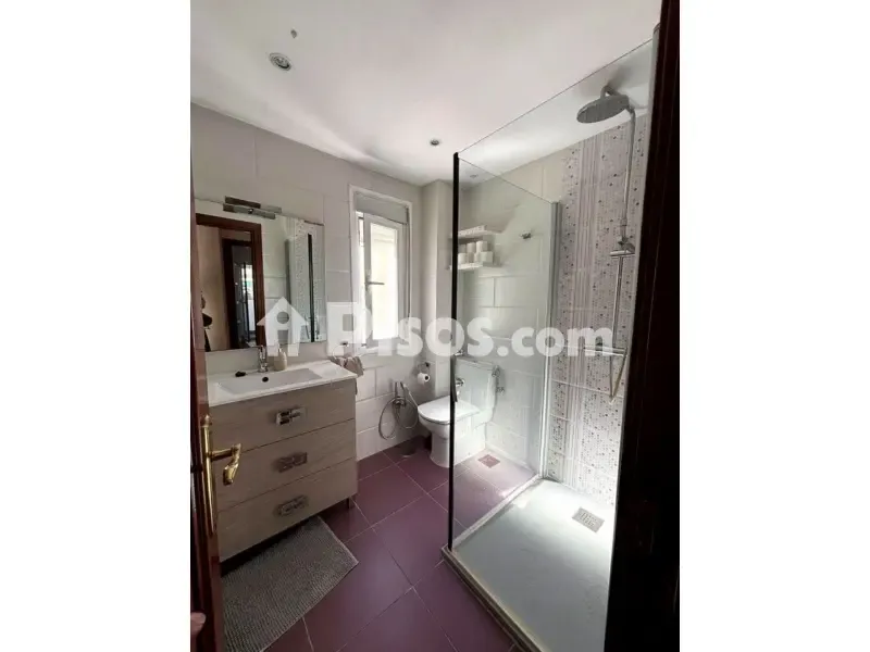 Bathrooms - Bright Apartment with Terrace in Guabairo, Madrid