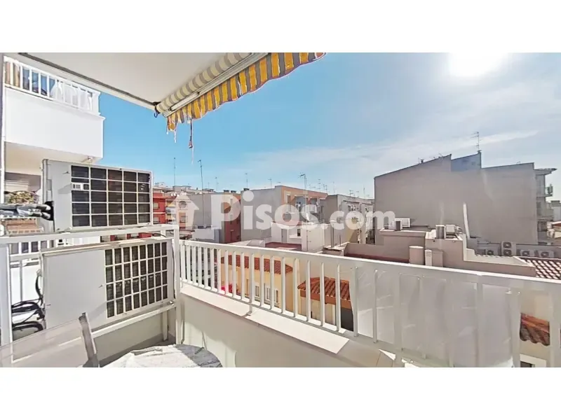 Rõdu - Fully Renovated Flat with Terrace in Cambrils