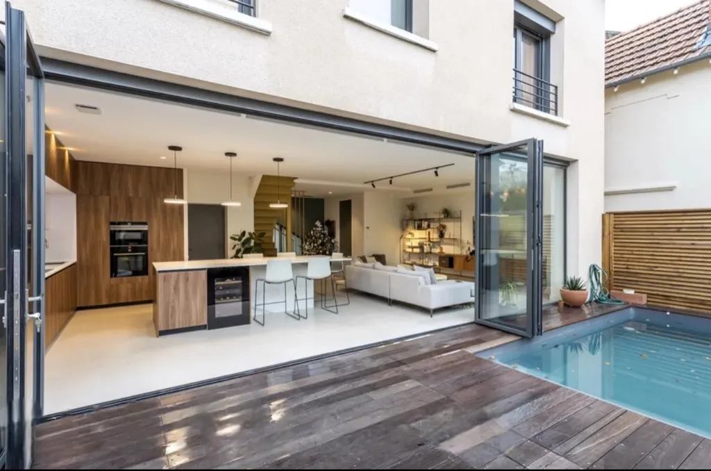 Piscine - Maison de Ville T5 avec Piscine à Toulouse-Guilhemery