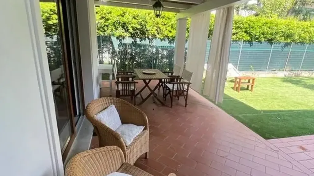 Terrass - Villa with Garden near Forte Dei Marmi