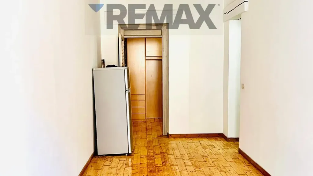 Esik - Rustic-Style Flat with Balcony in Palermo