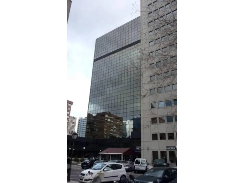 Välivaade - Modernised Office in Chamartín, Madrid