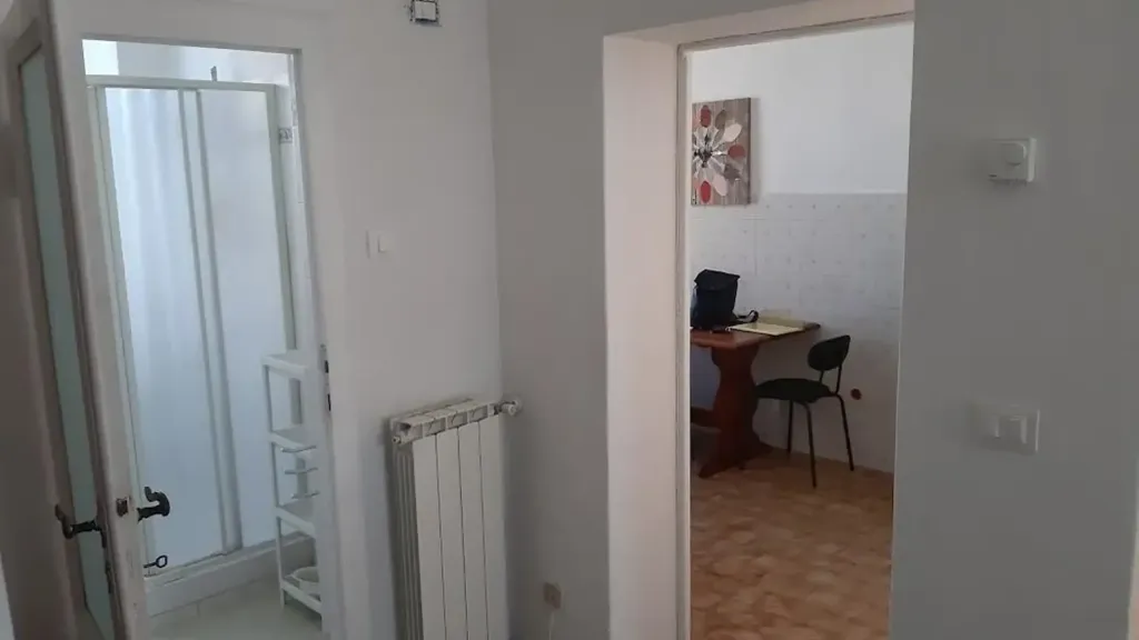Entrée - Student Apartment with Garden in Pisa