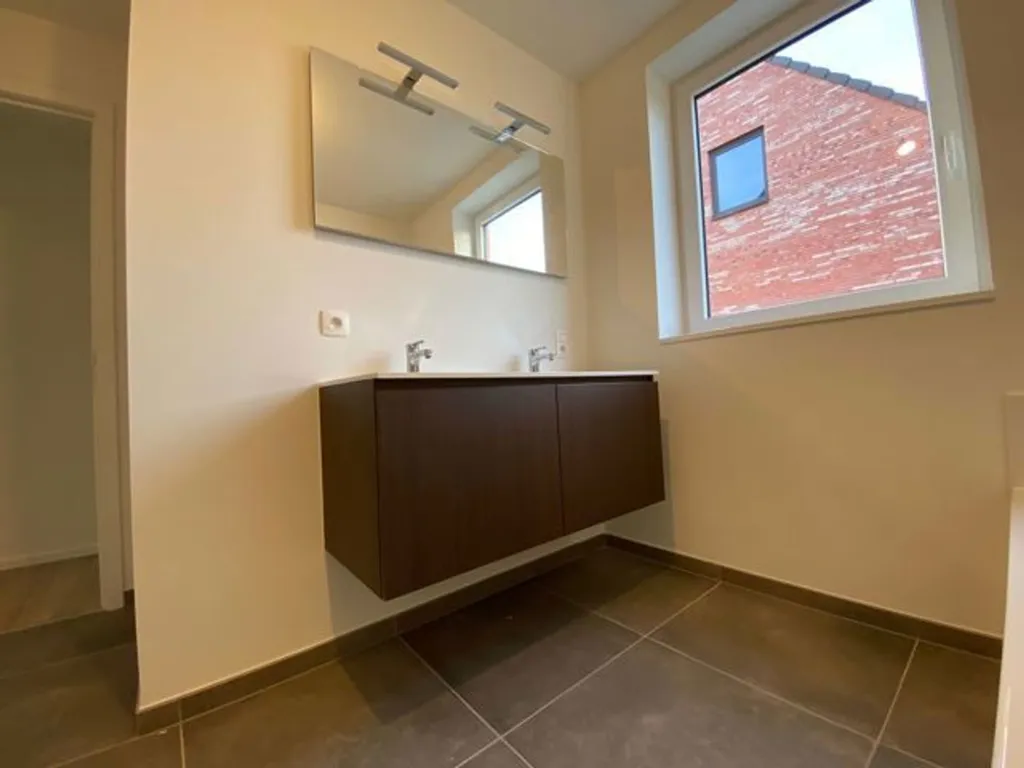 Salles de bain - Nouvelle Maison Économe en Énergie avec Jardin à Merksplas