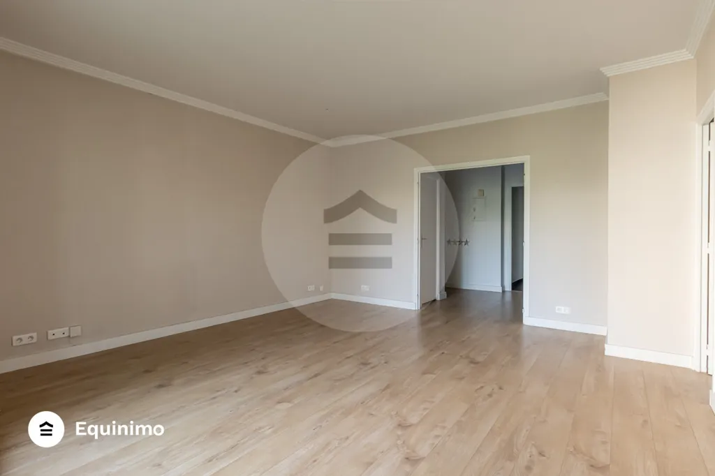 Pièces - Appartement 2P avec Balcon dans Copropriété Sécurisée