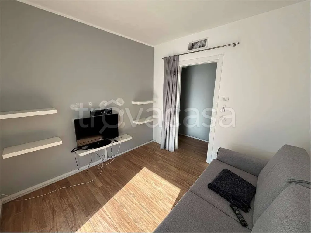 Elutuba - Efficient Flat with Lift in Sassuolo