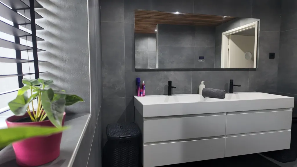 Vannitoad - Modern House with Office Space in Ameide