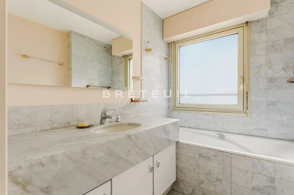 Salles de bain - Appartement 5 pièces à Neuilly-sur-Seine