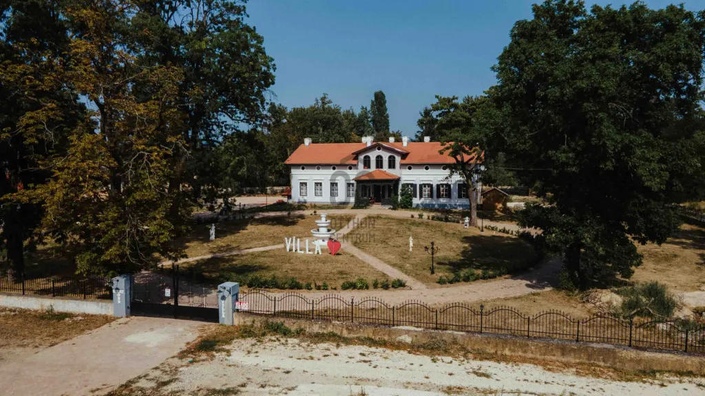 Vue aérienne - Historic Villa with Event Space in Törekpuszta