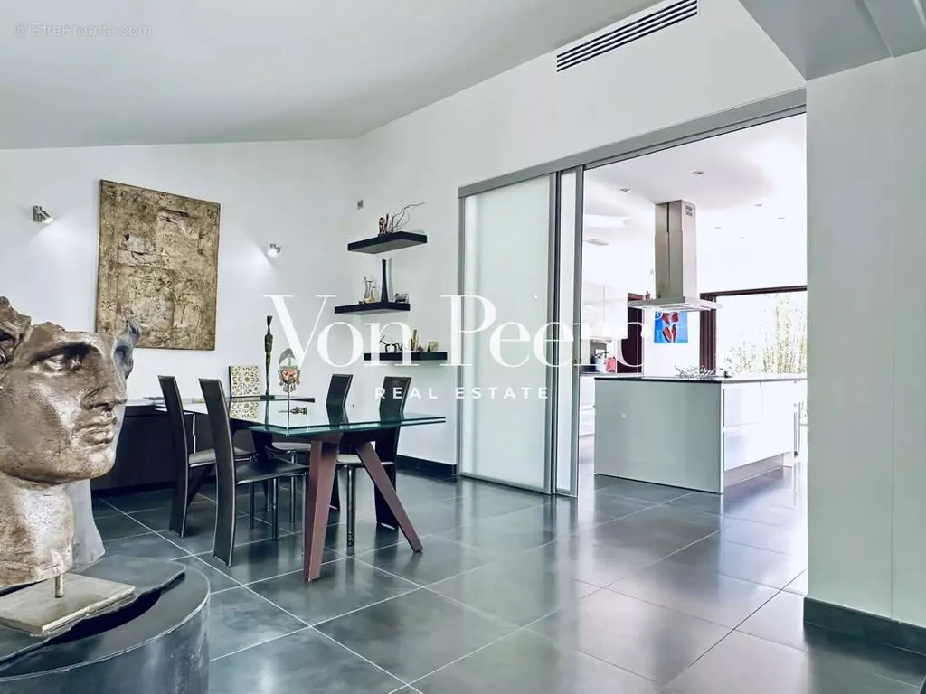 Séjour - Maison Contemporaine avec Piscine à Rochefort-du-Gard