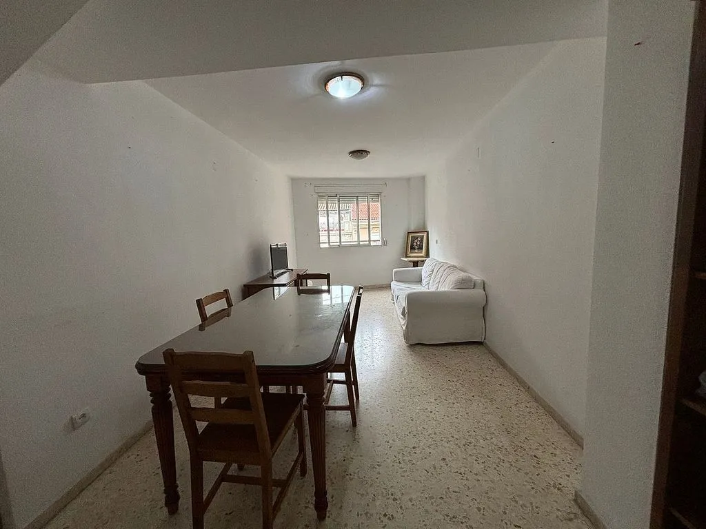 Salle à manger - Apartment with Balcony and Terrace in Massamagrell