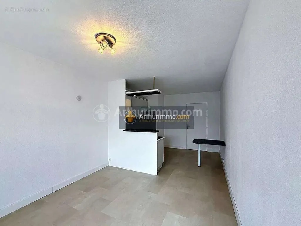 Elutuba - Studio with Balcony in Aubière Centre
