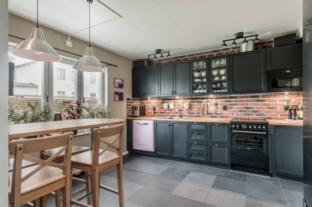 Köök - Family-friendly Duplex with Garden in Nyköping