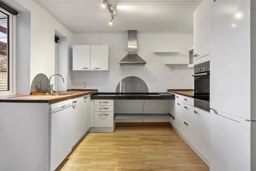 Cuisine - Brick Villa with Rural Views in Holsted