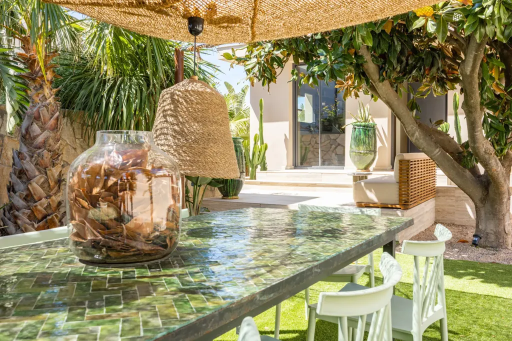 Terrasse - Contemporary Villa with Private Mooring in Empuriabrava