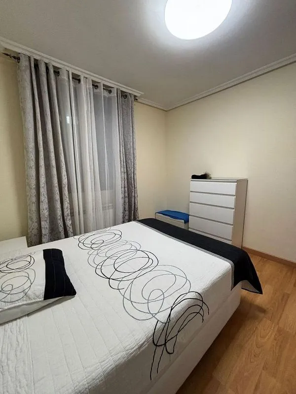 Magamistoad - Furnished Flat with Parking in Castelanos de Moriscos