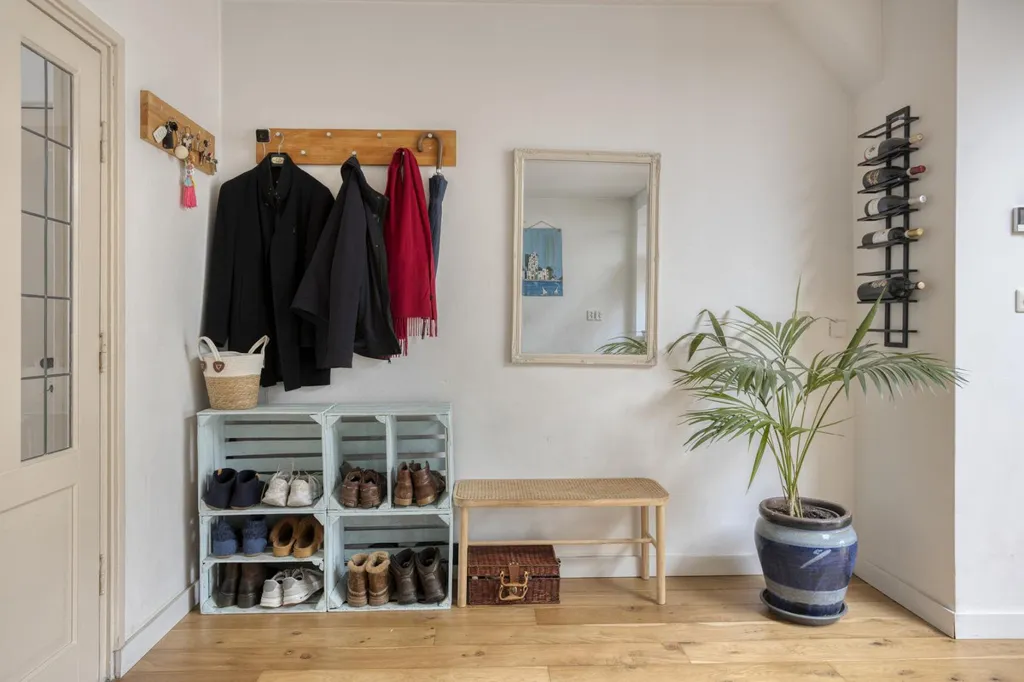 Hallway - Characterful Semi-detached House with Garden in Tilburg