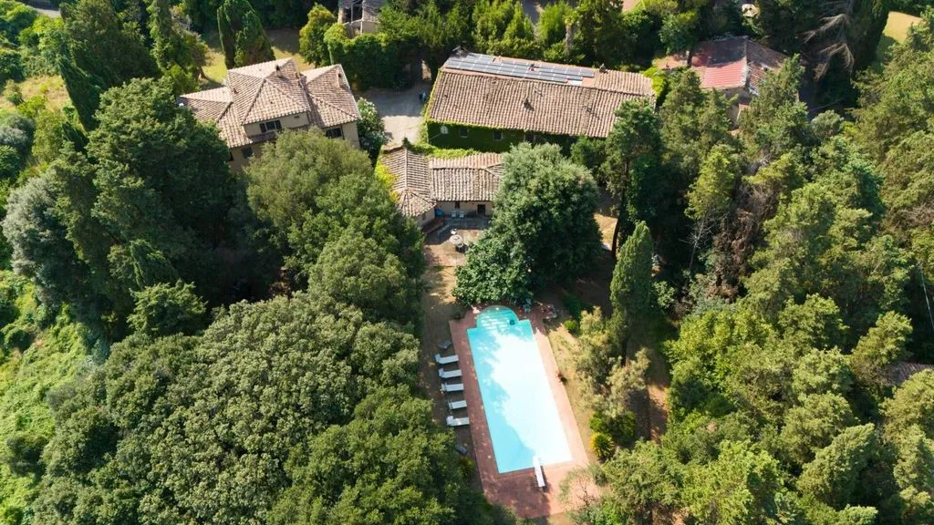 Õhuvaade - Napoleonic Villa with Pool in Livorno Hills