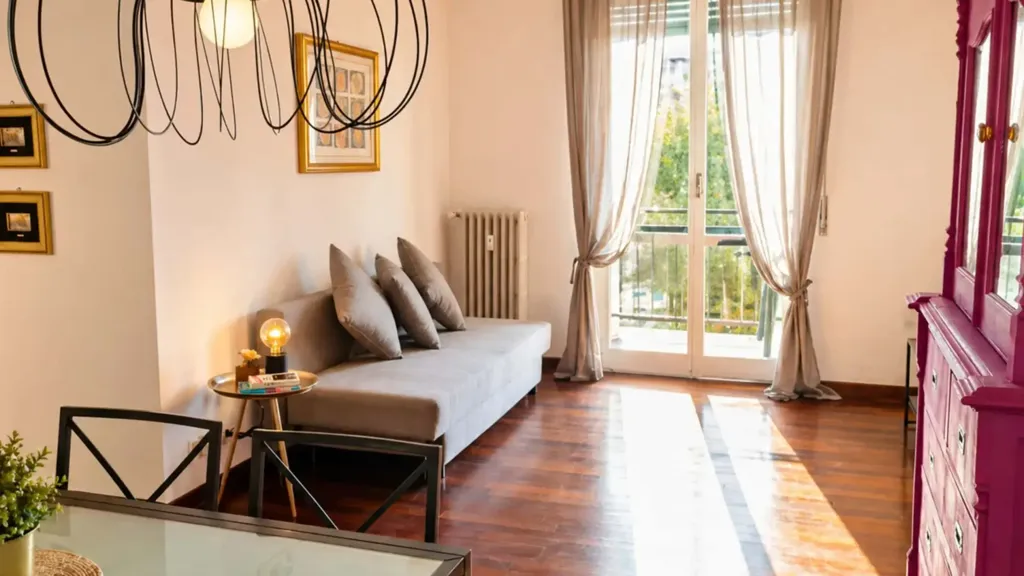 Elutuba - Studio Apartment with Balcony in Milan