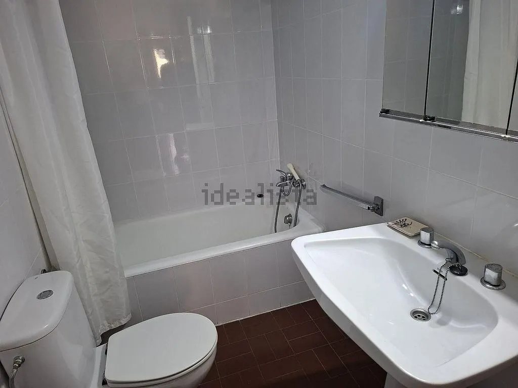 Bathrooms - Furnished Flat with Garage in Exposició, Valencia