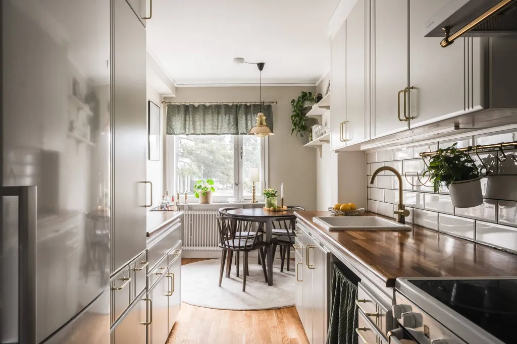 Cuisine - Stylish Apartment with Garden Access in Gavle