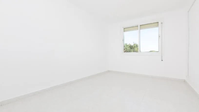 Toad - Alcove Flat with Balcony in Sabadell