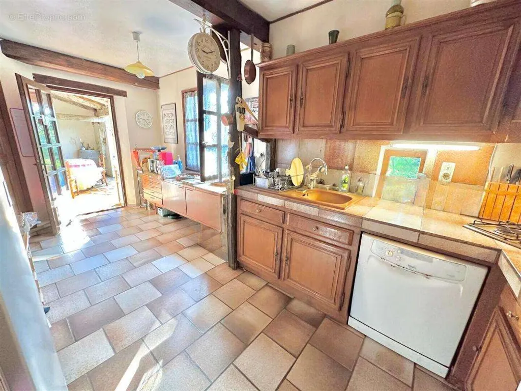 Cuisine - Maison de 5 Chambres avec Piscine à Cahors