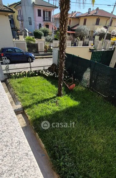 Giardino - Rustic Bifamily Villa with Garden in Trecate