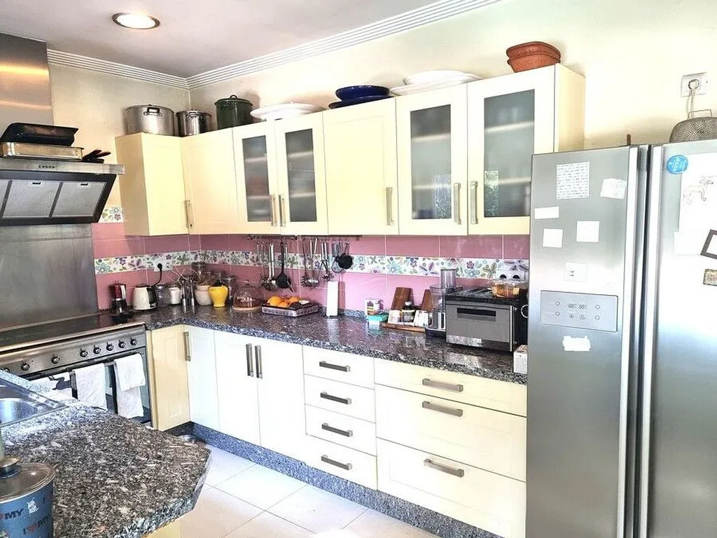 Kitchen - Rustic House with Pool in Lucena del Puerto