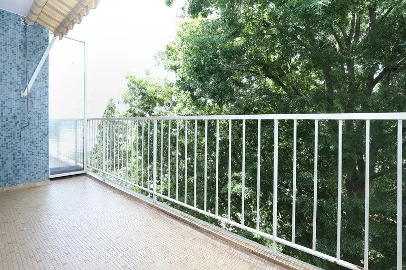 Balcone - 4-Piece Flat with Balcony in Rennes