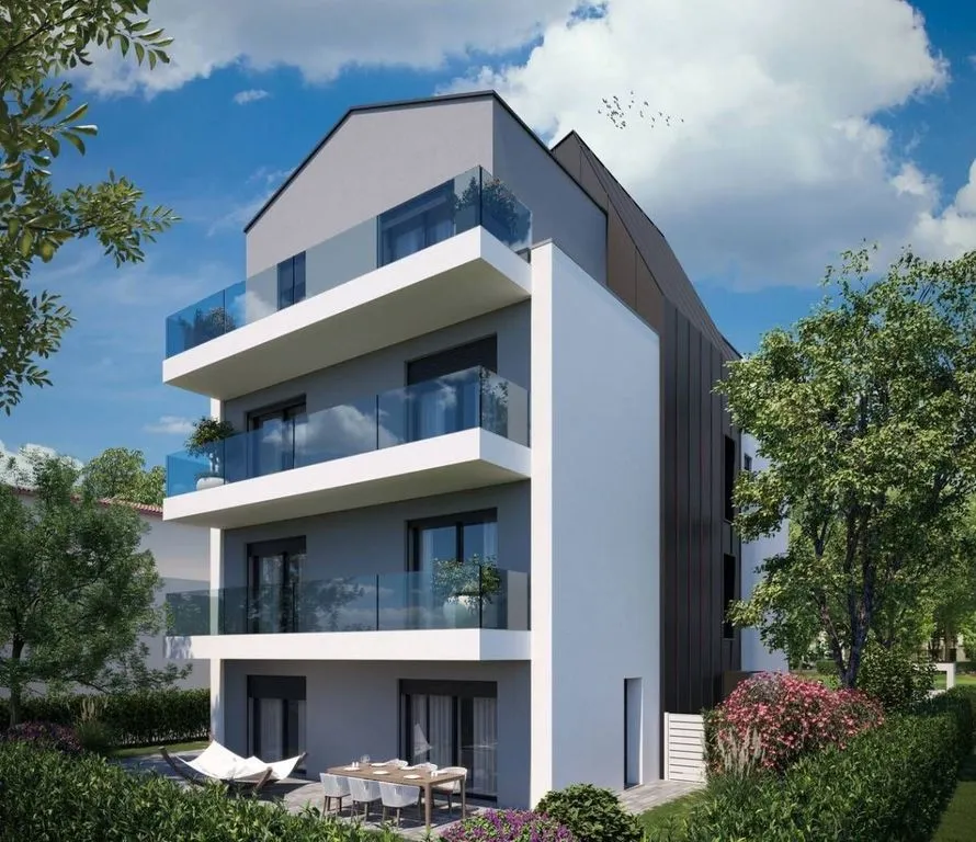 Luxury Apartment with Balcony in Modena