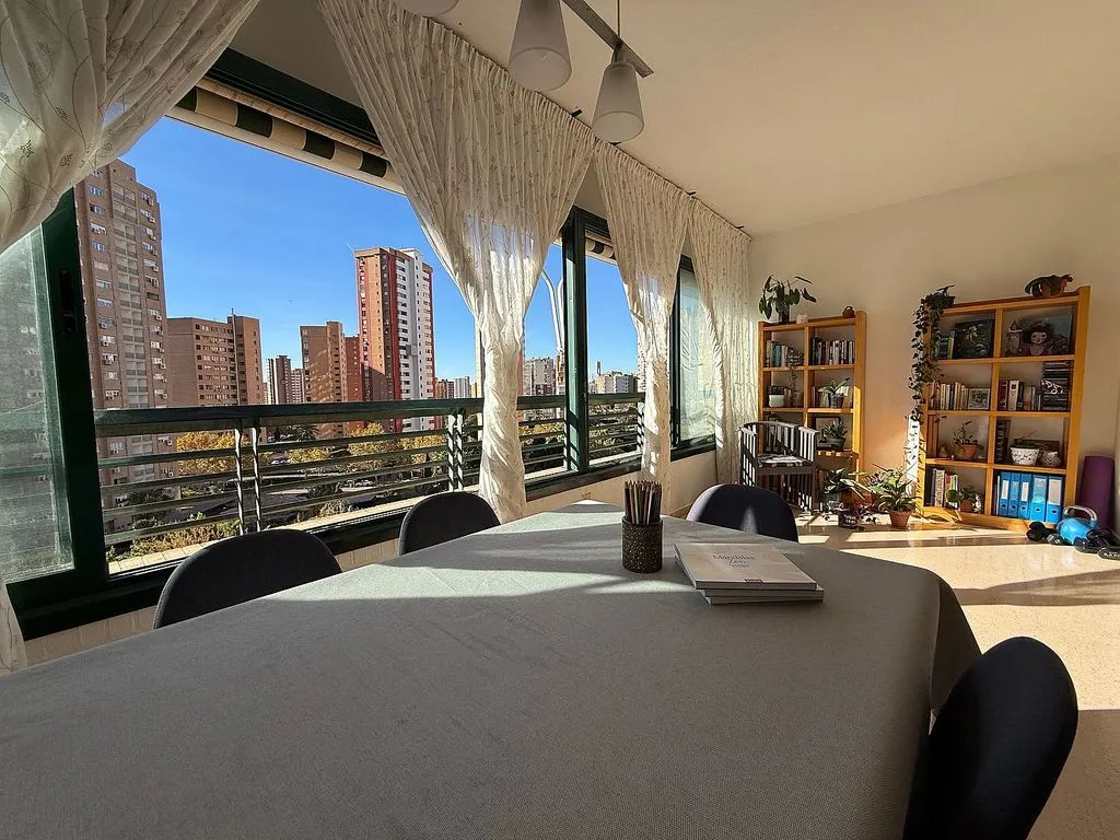 Dining Room - Apartment with Pool and Terrace in Benidorm