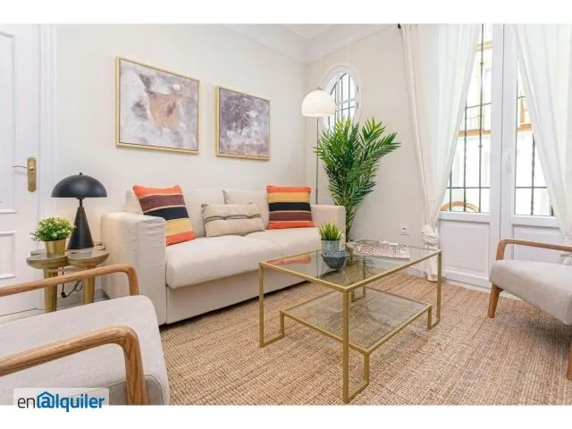 Séjour - Apartment with Courtyard in Seville's Historic Centre