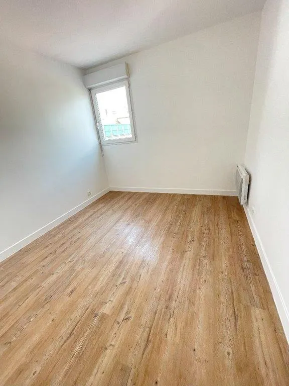 Pièces - Appartement 3 Pièces avec Balcon à Saint-Ouen-l'Aumône
