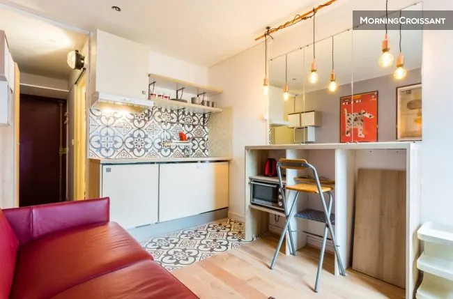 Soggiorno - Studio with Rooftop View in Paris
