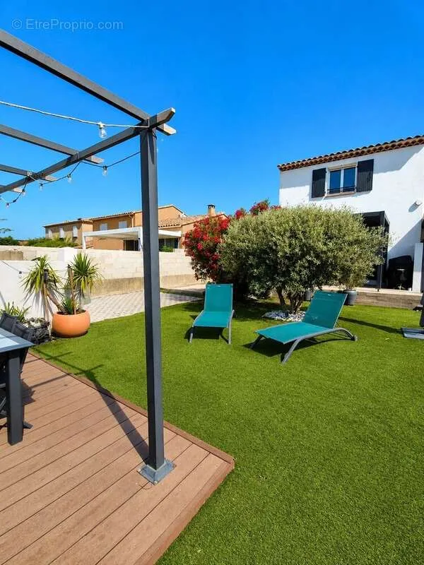 Terrasse - Maison mitoyenne avec terrasse à Coudoux