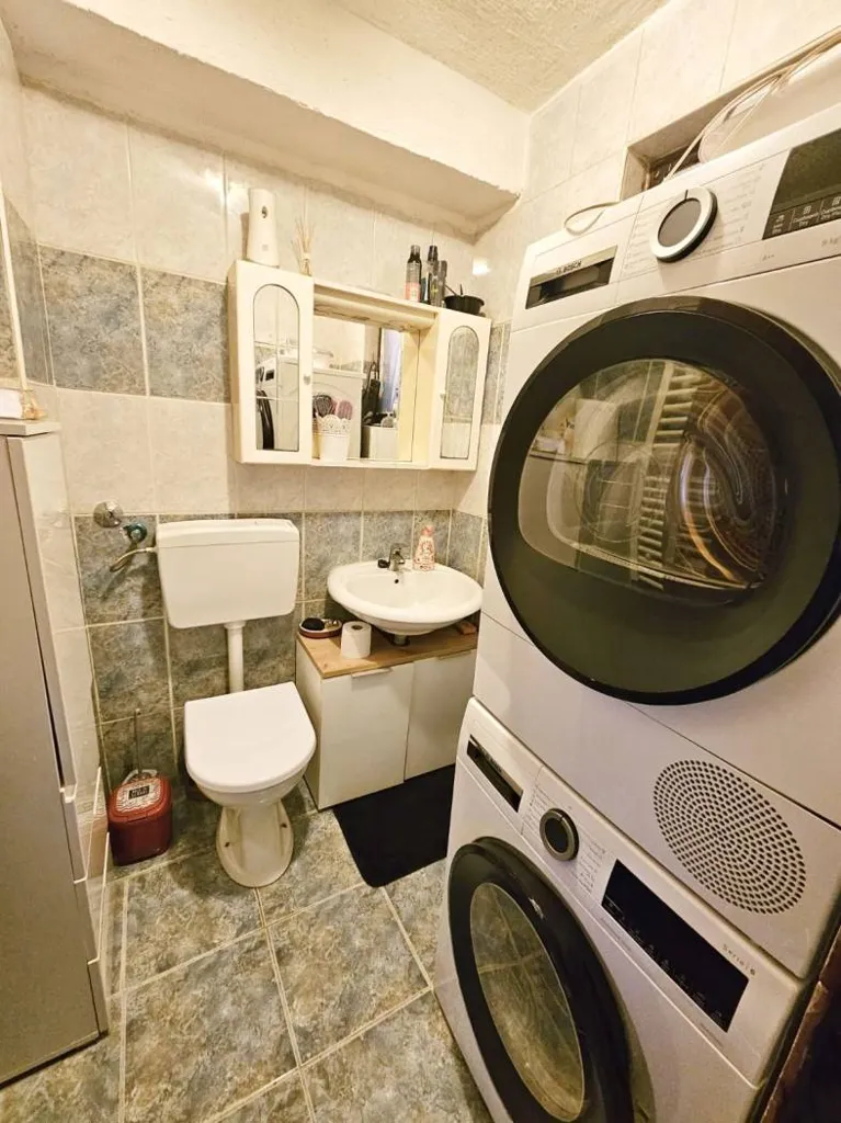 Utility Room - Two-Bedroom Apartment with Terrace in Stupnik