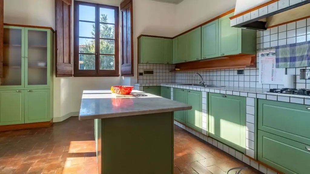 Cuisine - Historic Villa with Renaissance Architecture in Florence