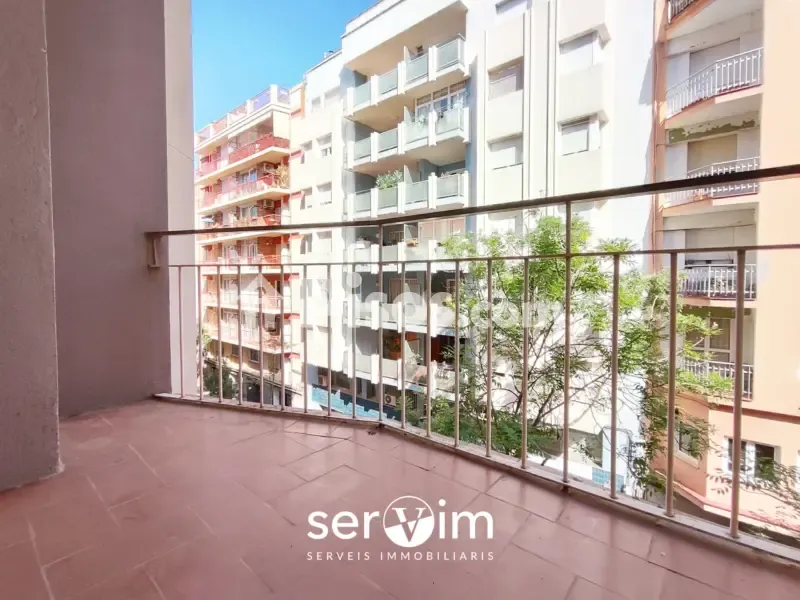 Rõdu - Apartment with Balcony in Girona Centre