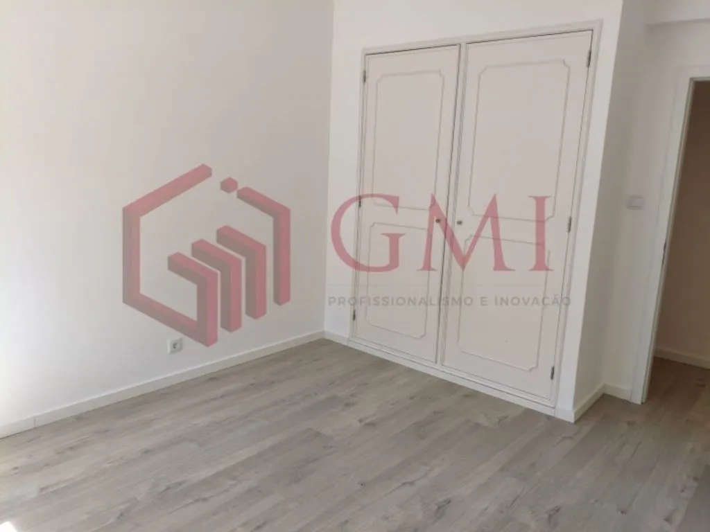 Chambres - Luxury Flat with Private Box in Loures
