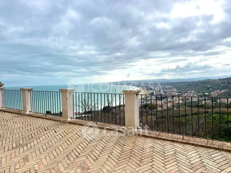 Terrasse - Independent House with Box in Vasto
