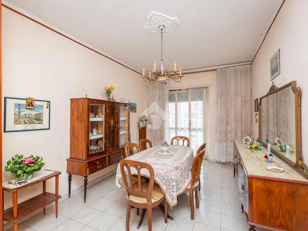 Salle à manger - 3-Room Flat with Double Aspect in Piazza Respighi