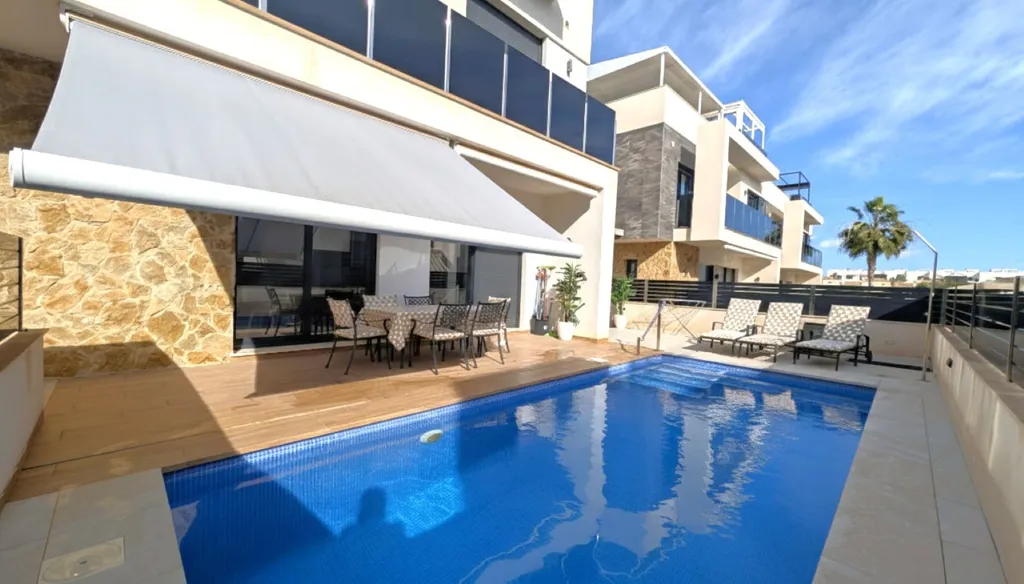 pool_area